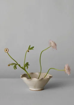 Decorative Pieces|Ceramics-TOAST Alice Passingham Scalloped Flower Frog White