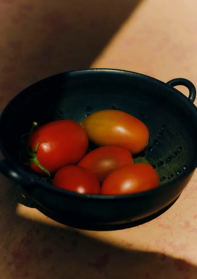 Ceramics|Kitchen-TOAST Carla Murdoch Berry Colander Charcoal