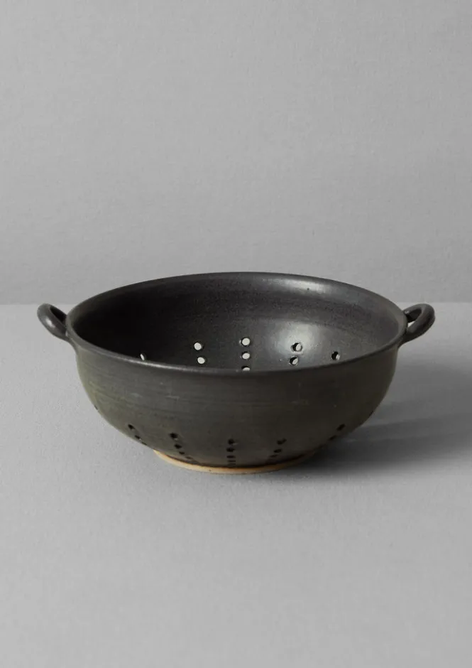 Ceramics|Kitchen-TOAST Carla Murdoch Berry Colander Charcoal