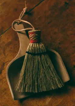 Kitchen-TOAST Sorghum Table Dustpan and Brush Natural