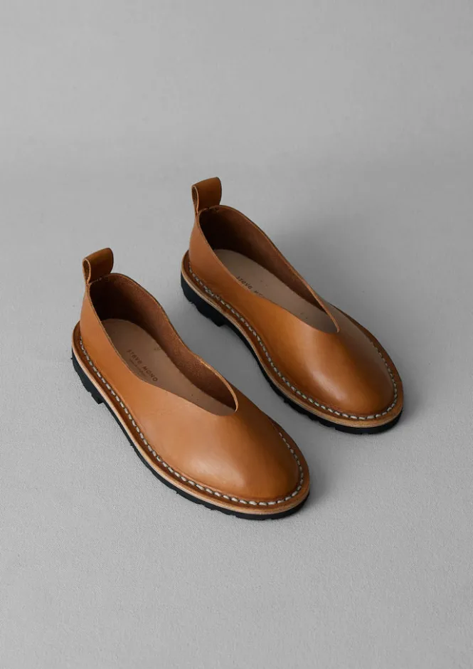 Sandals-TOAST Steve Mono Artisanal Pumps Tan