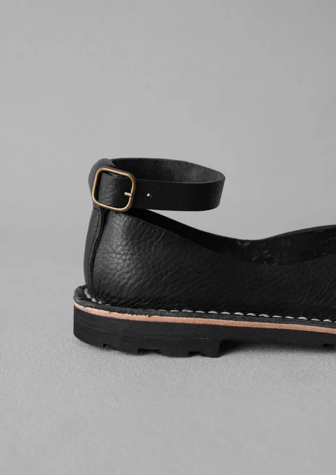 Sandals-TOAST Steve Mono Artisanal Pumps Black
