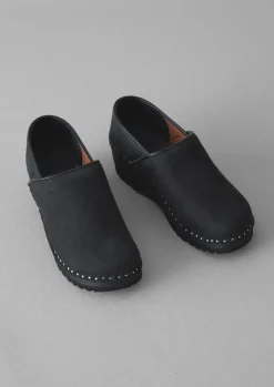 Shoes-TOAST Troentorp Nubuck Closed Clogs Black